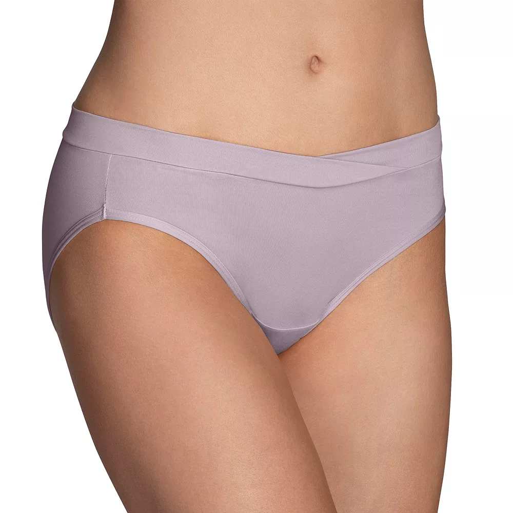 Women's Vanity FairĀ® Beyond Comfort Silky Stretch Bikini Panty 18291 - Image 4